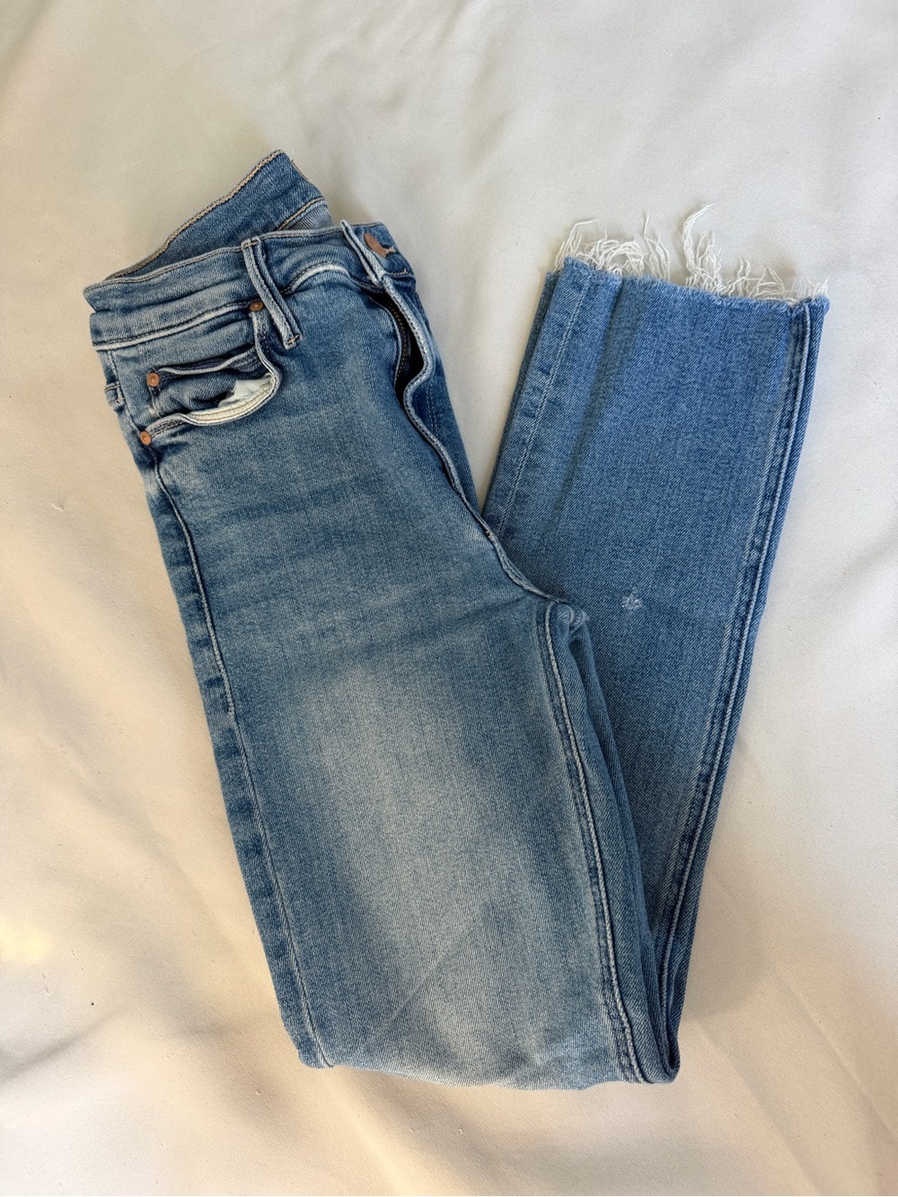 MOTHER The Mid Rise Dazzler Ankle Fray Jeans Size 28 Distressed